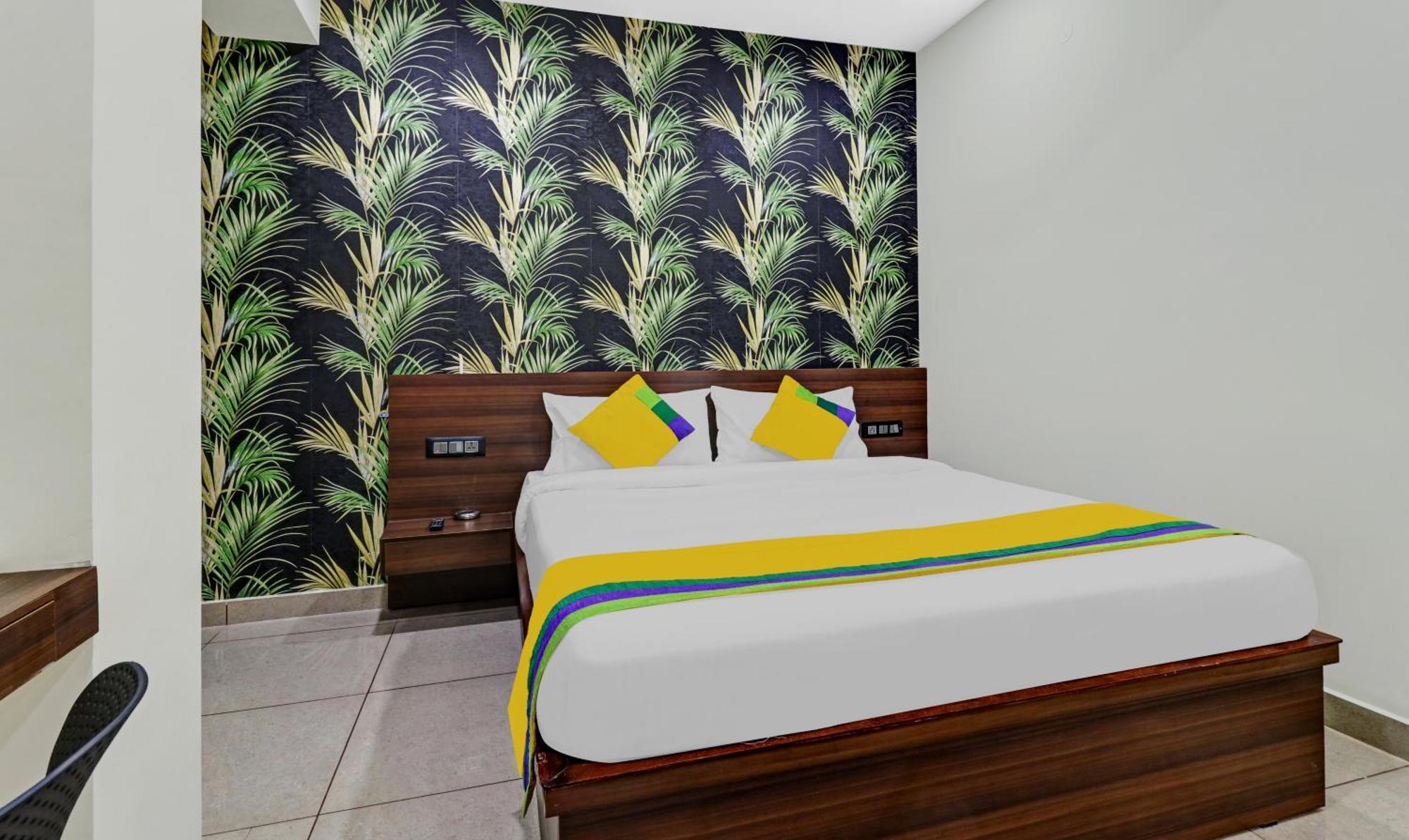 Hotel Nrm Residency Mysore Exterior foto